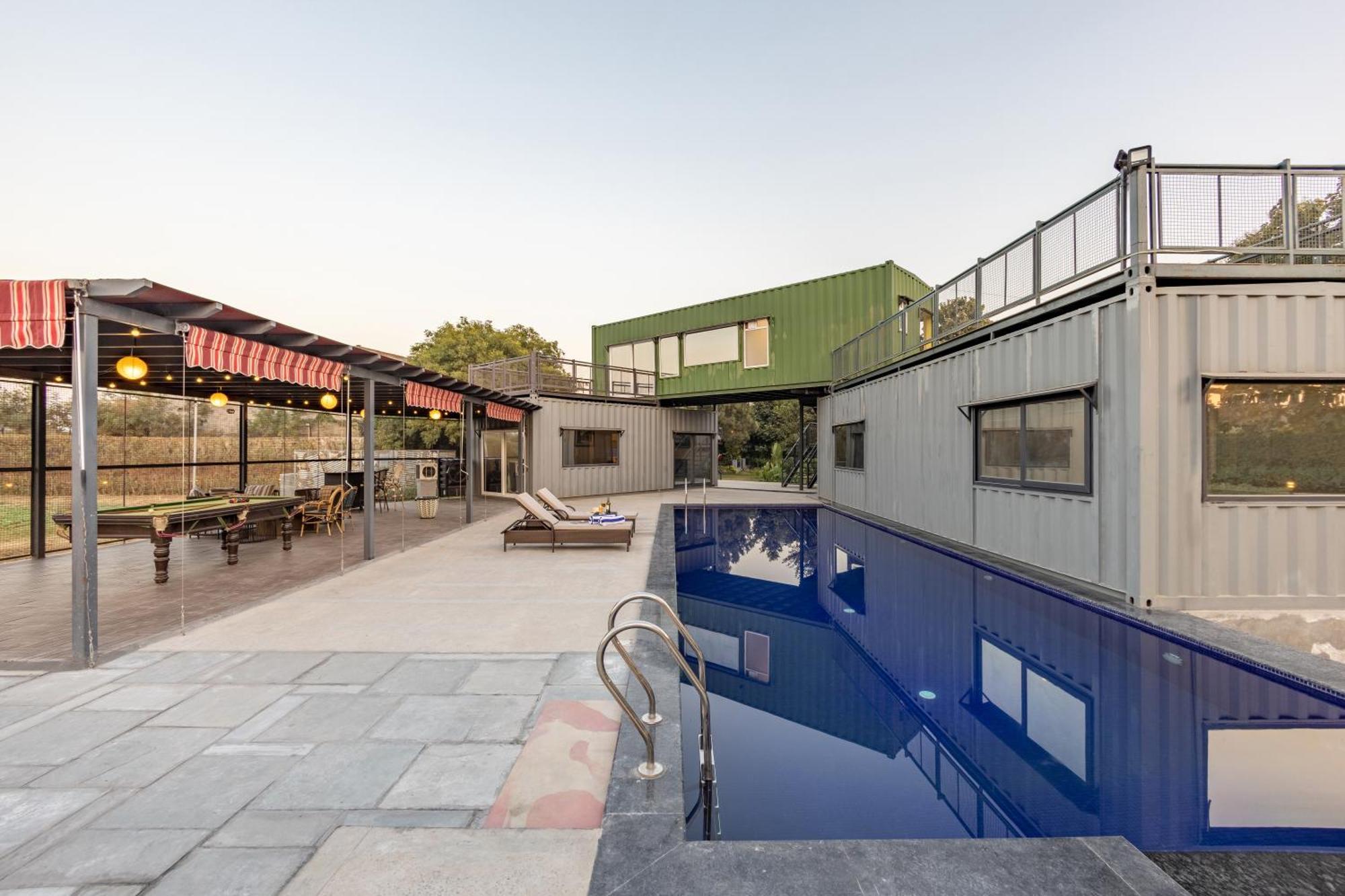 Vila Elivaas Hidden Oasis 4Bhk With Pool, Mud House & Container House Dhauj Exteriér fotografie