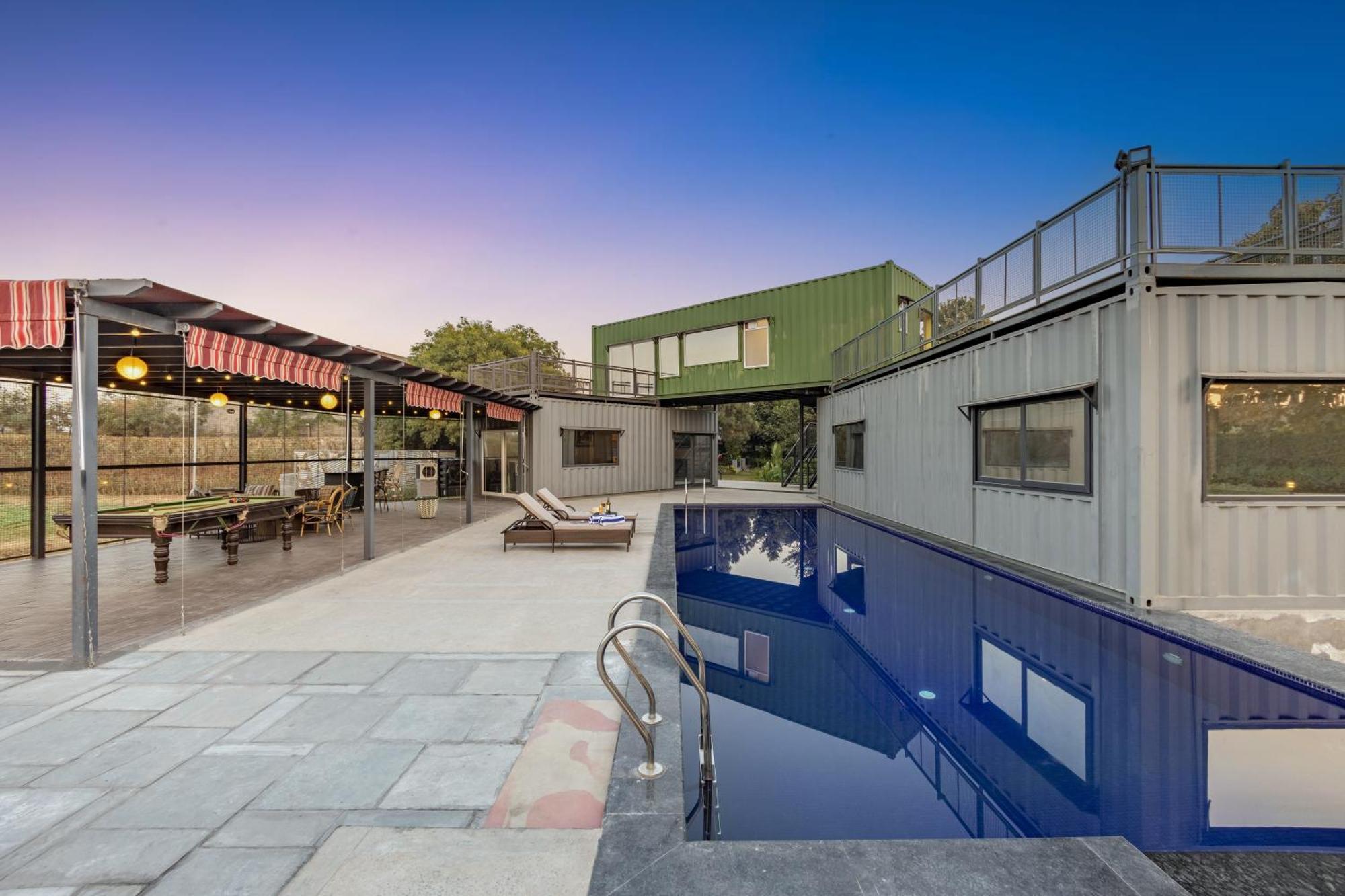 Vila Elivaas Hidden Oasis 4Bhk With Pool, Mud House & Container House Dhauj Exteriér fotografie