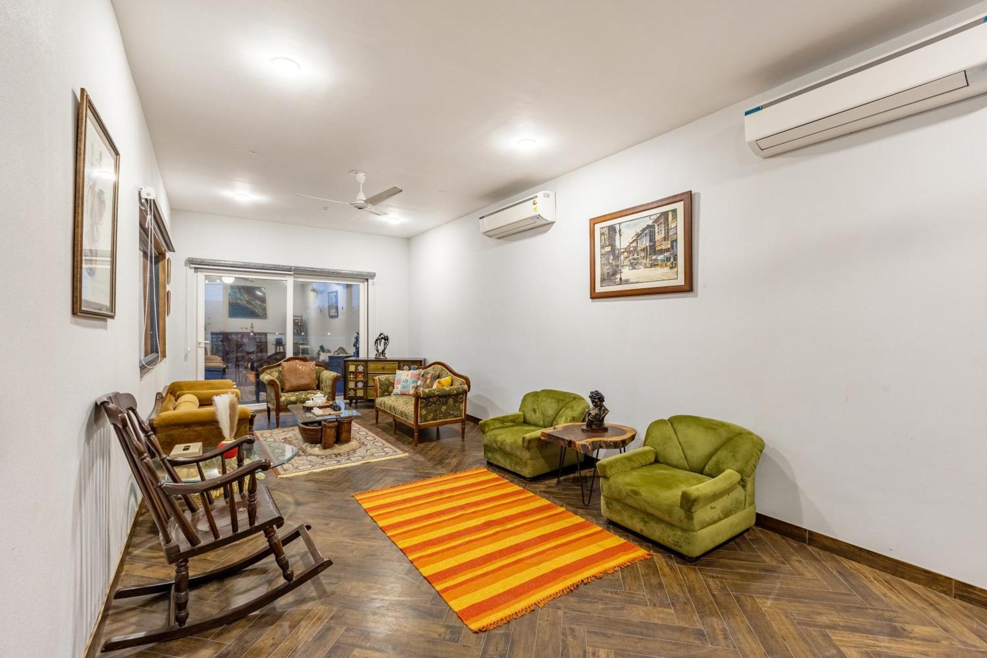 Vila Elivaas Hidden Oasis 4Bhk With Pool, Mud House & Container House Dhauj Exteriér fotografie