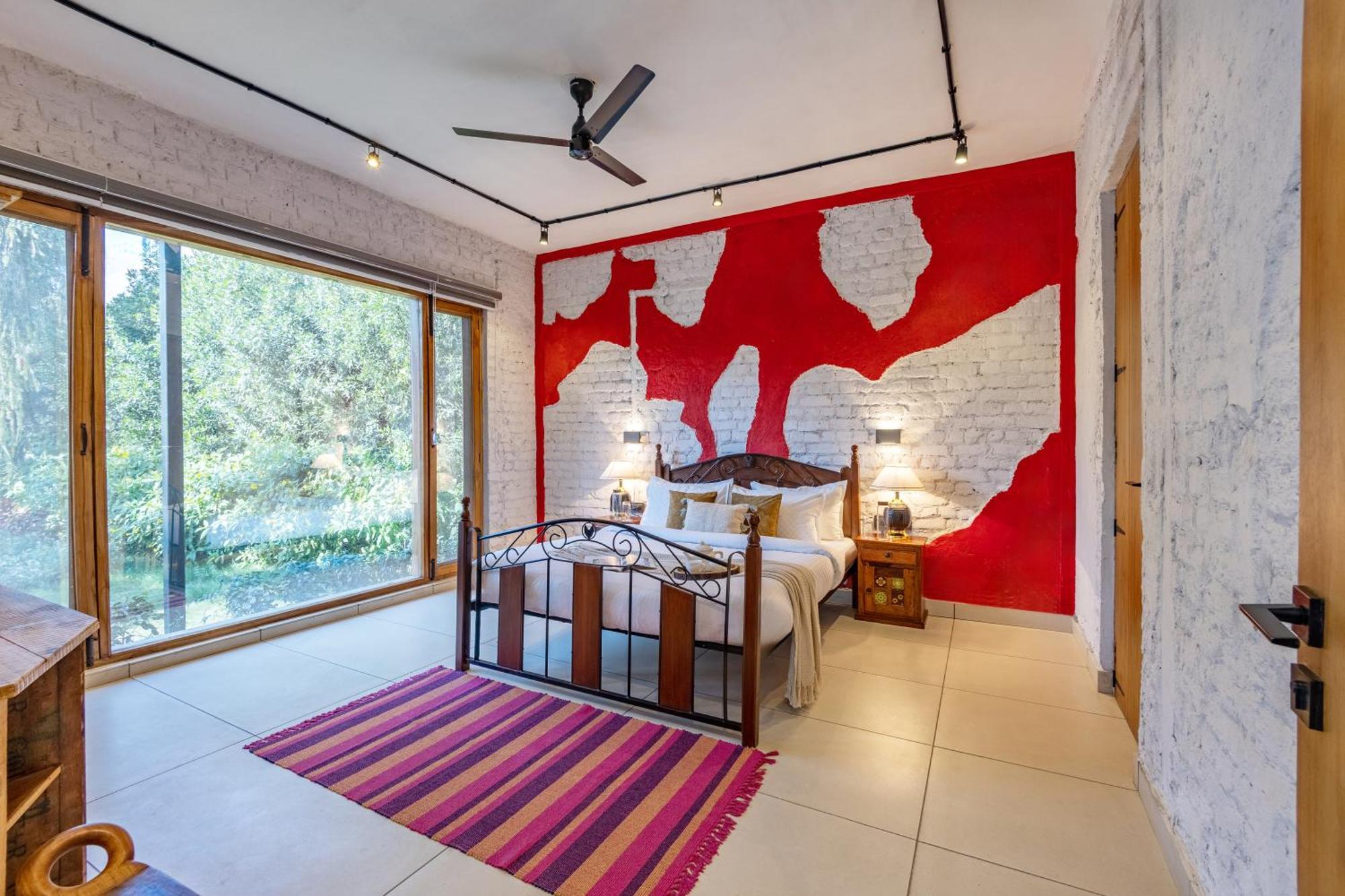 Vila Elivaas Hidden Oasis 4Bhk With Pool, Mud House & Container House Dhauj Exteriér fotografie
