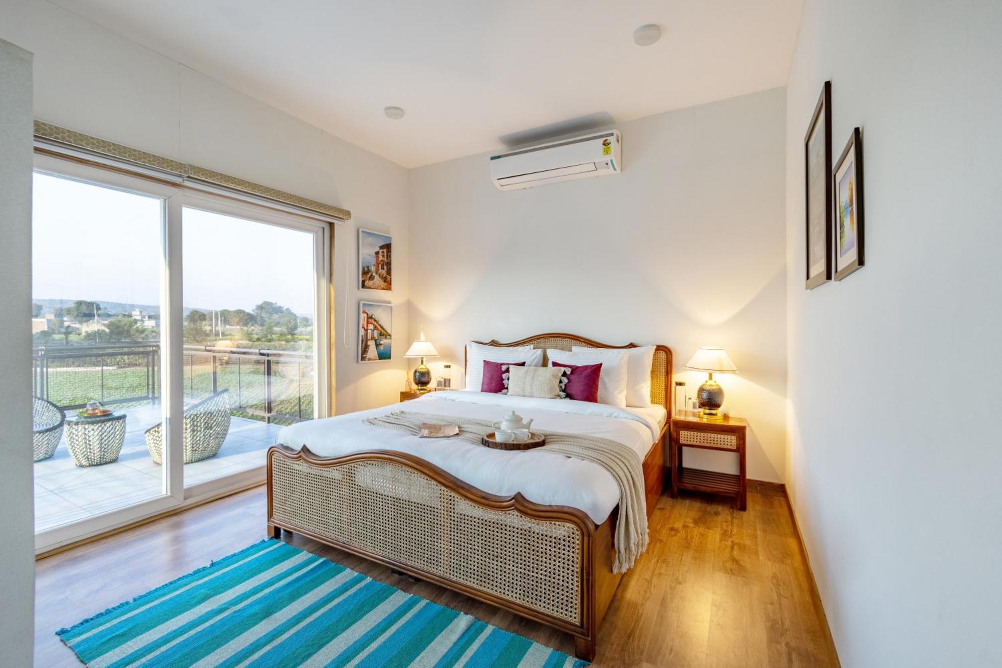 Vila Elivaas Hidden Oasis 4Bhk With Pool, Mud House & Container House Dhauj Exteriér fotografie